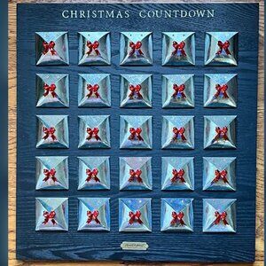 Hearth & Hand with Magnolia Advent Calendar
